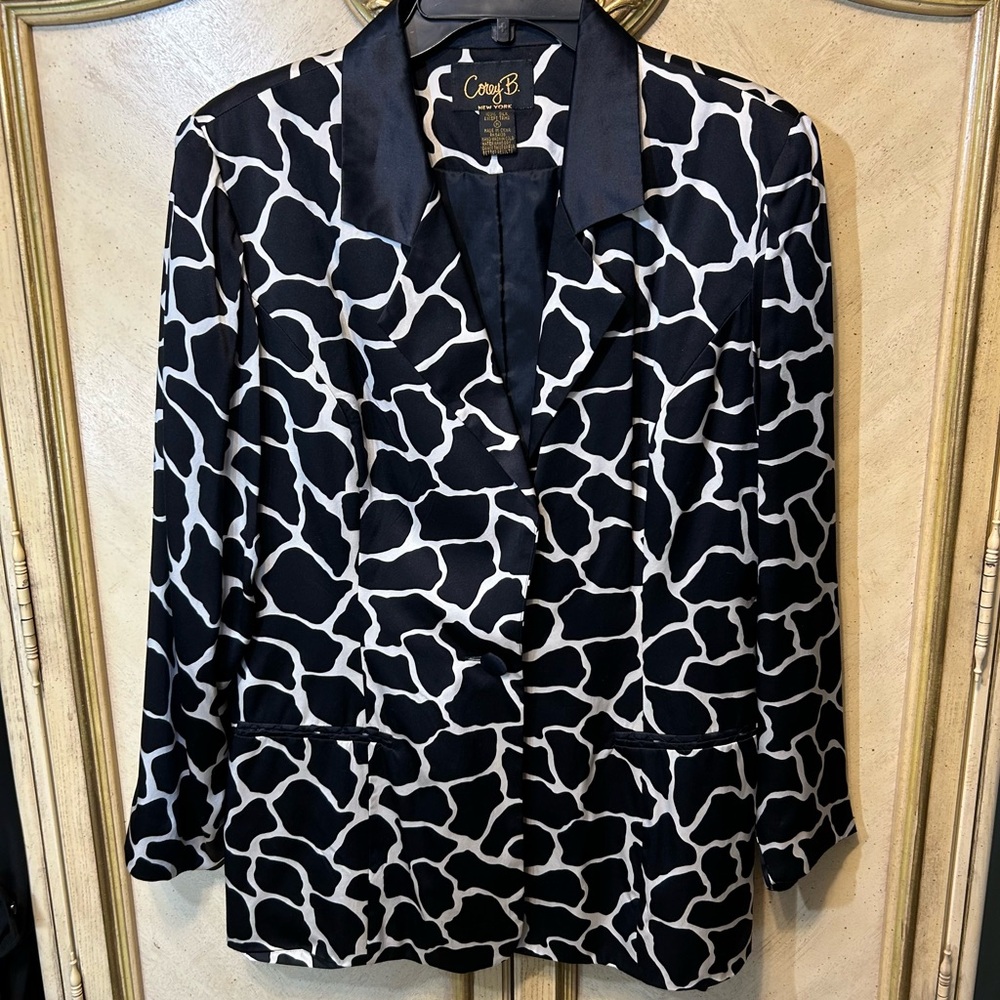 Vintage Corey B New York Black & White 100% SILK Giraffe Animal print Blazer